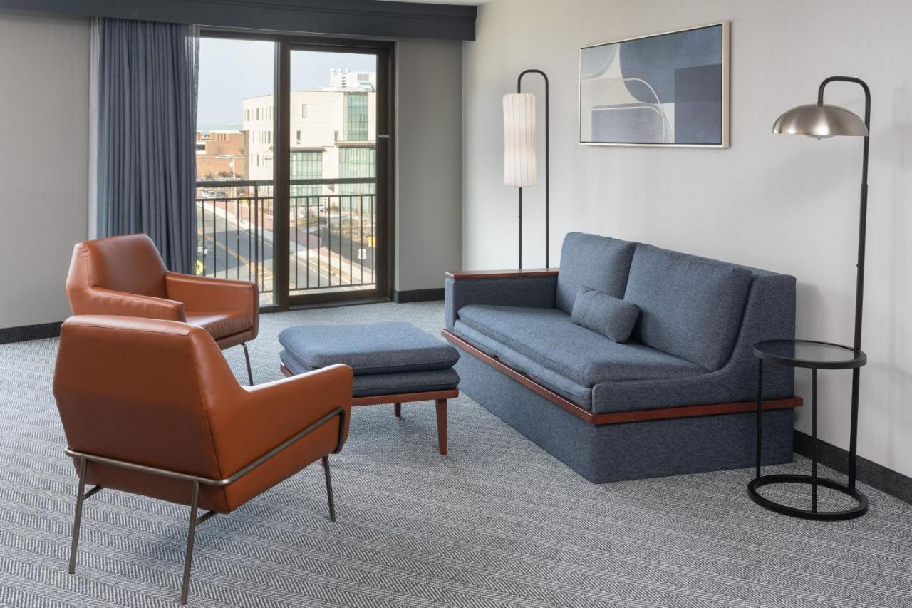 Courtyard By Marriott Glassboro Rowan University Exterior photo
