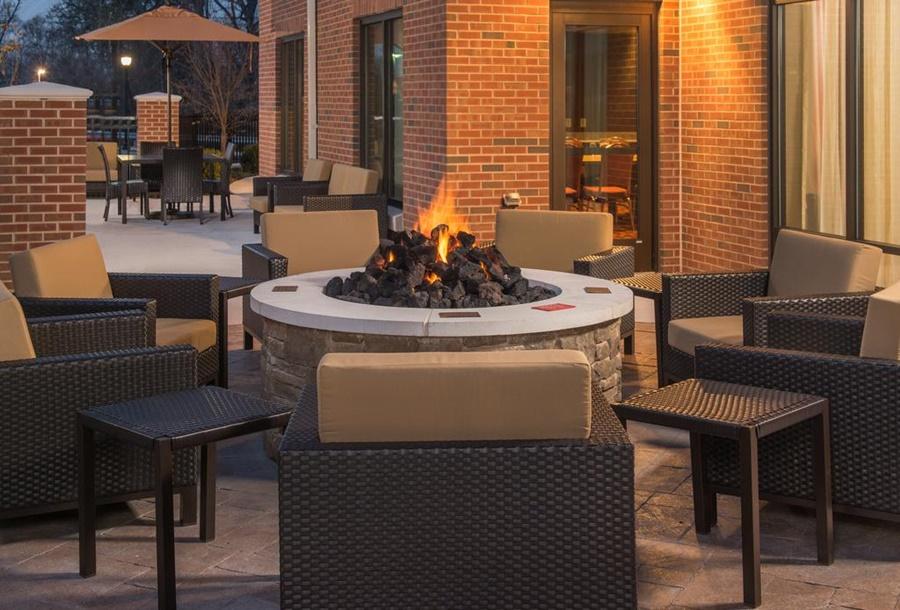 Courtyard By Marriott Glassboro Rowan University Exterior photo