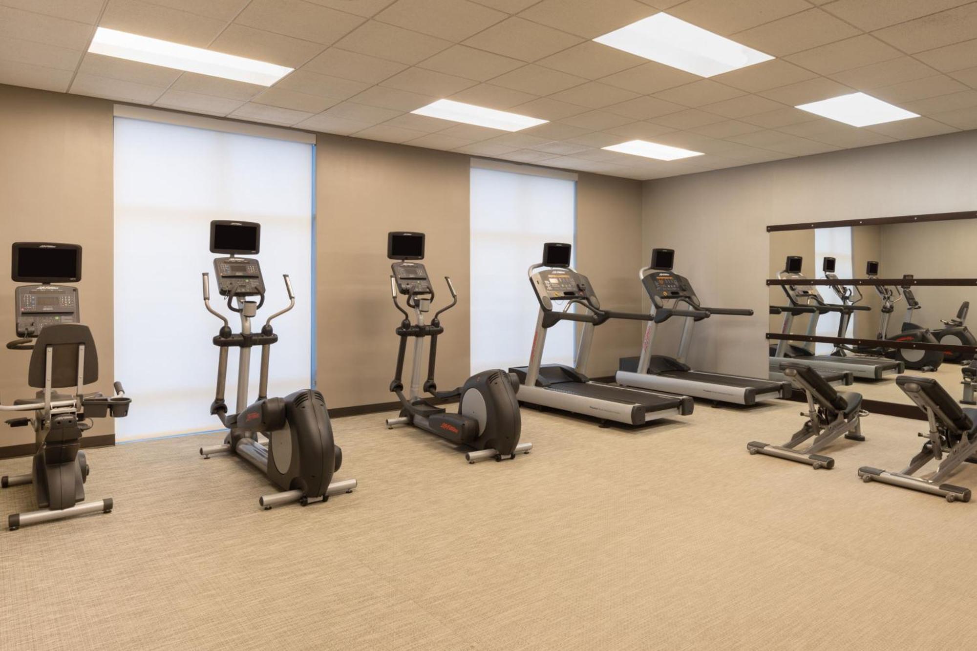 Courtyard By Marriott Glassboro Rowan University Exterior photo