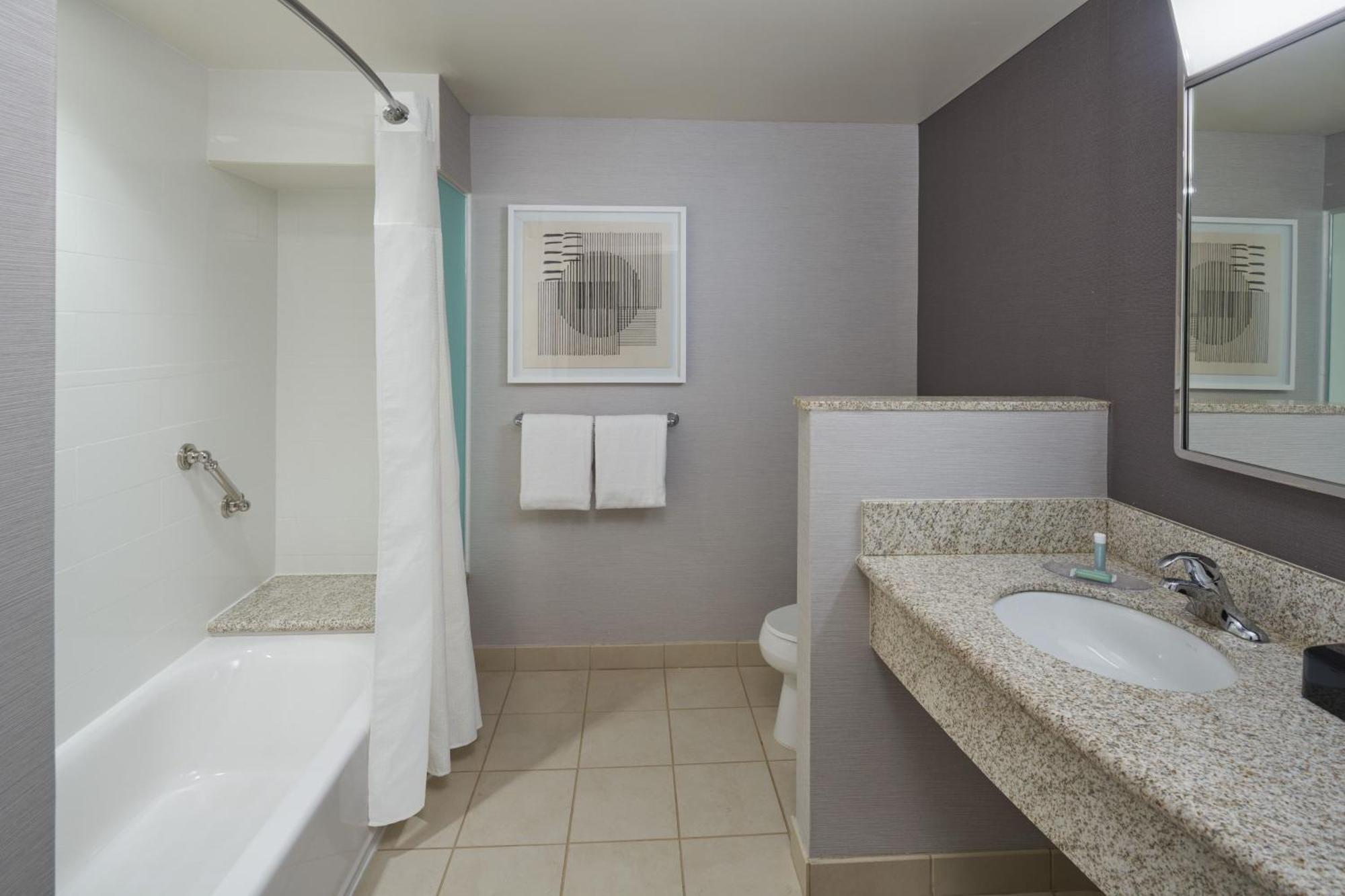 Courtyard By Marriott Glassboro Rowan University Exterior photo