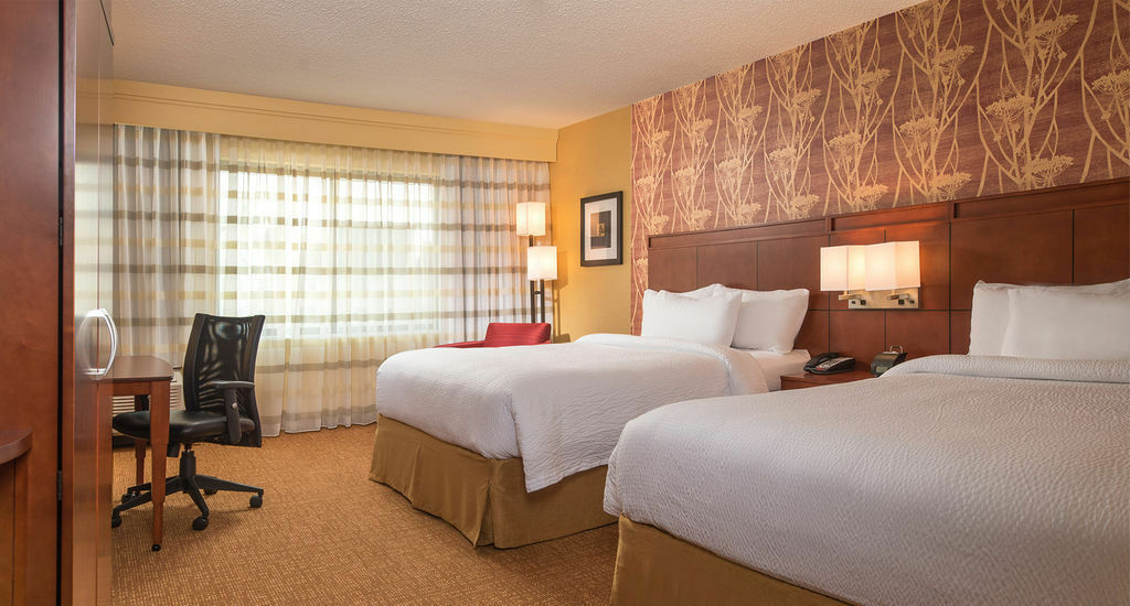 Courtyard By Marriott Glassboro Rowan University Exterior photo
